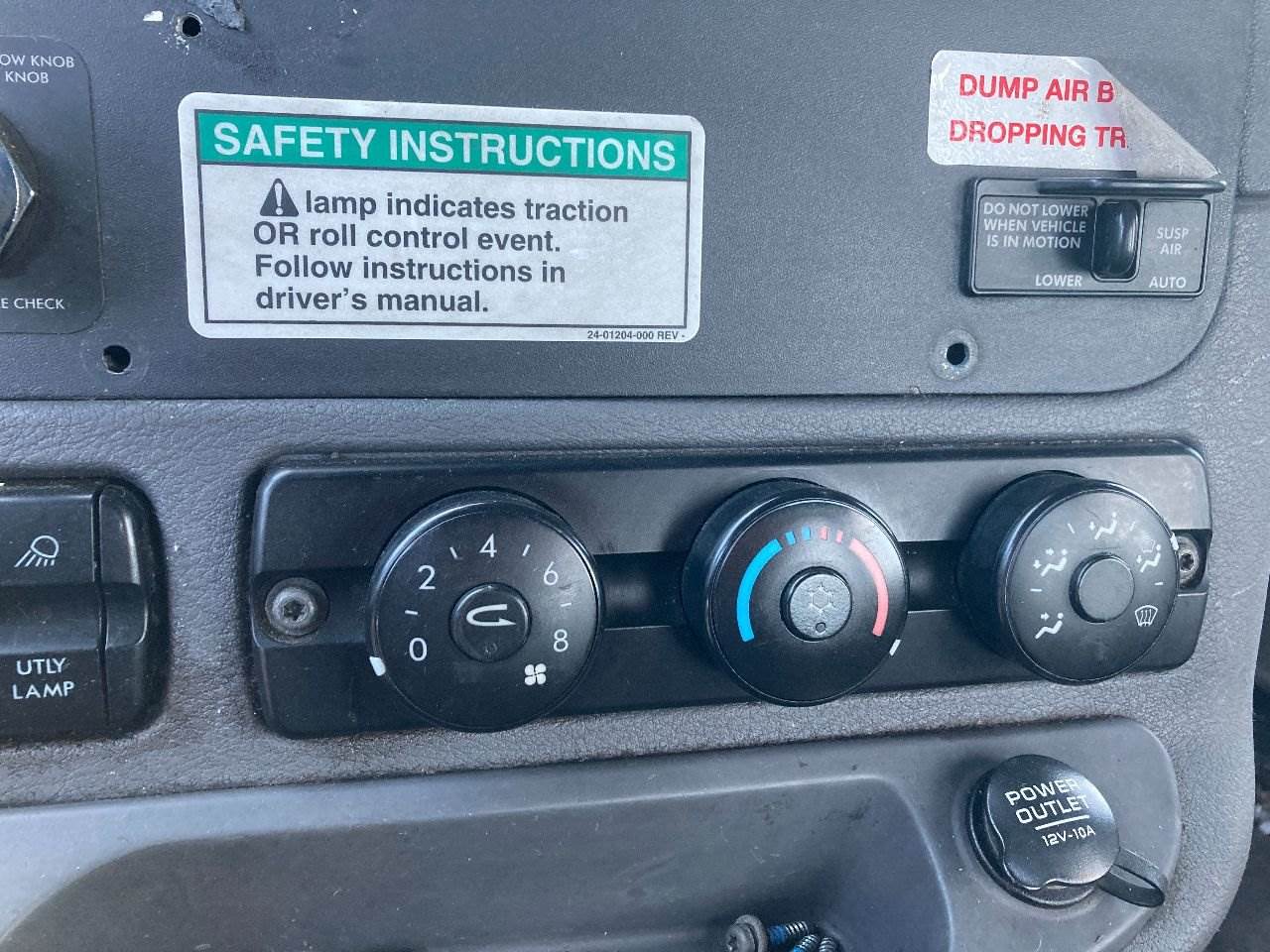 2012 Freightliner Cascadia Heater / AC Temp Control For Sale Winimac