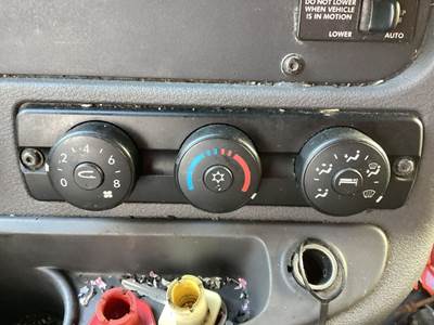Freightliner Cascadia Heater / AC Temp Control