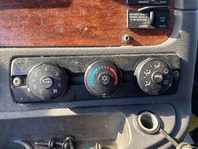 Freightliner Cascadia Heater / AC Temp Control