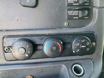 Freightliner Cascadia Heater / AC Temp Control