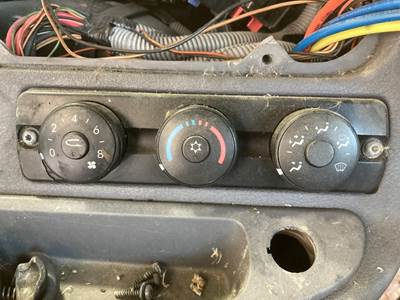 Freightliner Cascadia Heater / AC Temp Control
