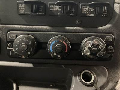 Freightliner Cascadia Heater / AC Temp Control