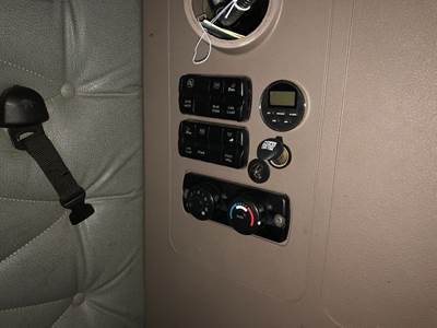 Freightliner Cascadia Heater / AC Temp Control