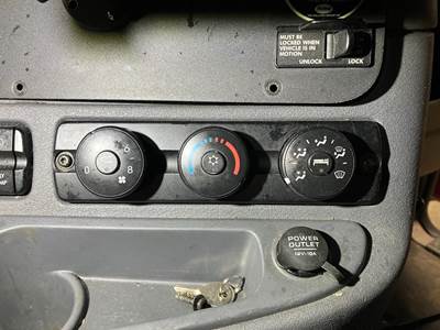 Freightliner Cascadia Heater / AC Temp Control