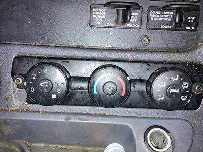 Freightliner Cascadia Heater / AC Temp Control