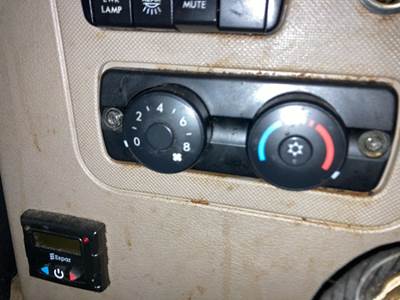 Freightliner Cascadia Heater / AC Temp Control