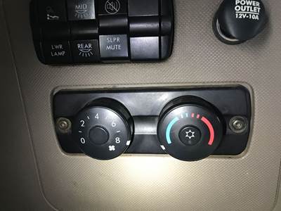 Freightliner Cascadia Heater / AC Temp Control