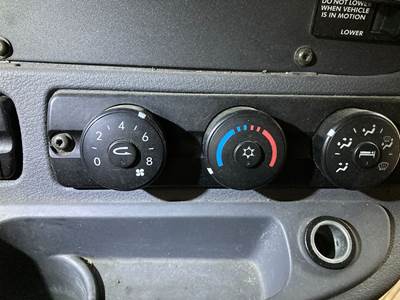 Freightliner Cascadia Heater / AC Temp Control