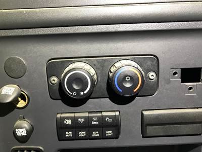 Freightliner Cascadia Heater / AC Temp Control