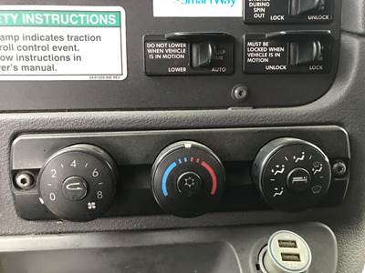 Freightliner Cascadia Heater / AC Temp Control