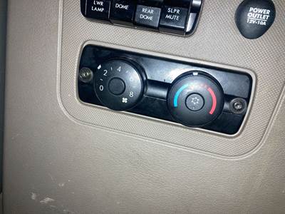 Freightliner Cascadia Heater / AC Temp Control