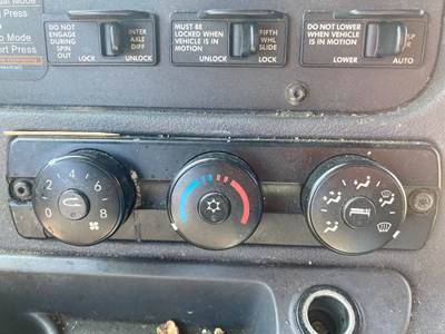 Freightliner Cascadia Heater / AC Temp Control