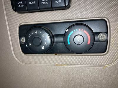 Freightliner Cascadia Heater / AC Temp Control