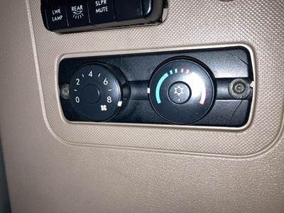 Freightliner Cascadia Heater / AC Temp Control