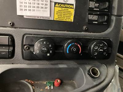 Freightliner Cascadia Heater / AC Temp Control