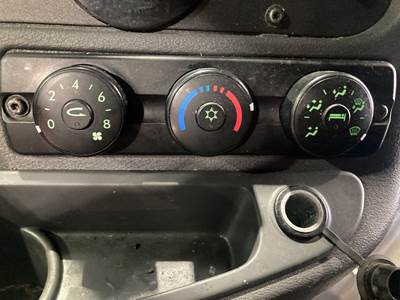 Freightliner Cascadia Heater / AC Temp Control