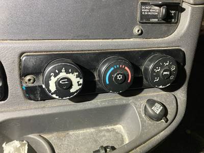 Freightliner Cascadia Heater / AC Temp Control