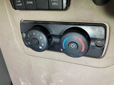 Freightliner Cascadia Heater / AC Temp Control