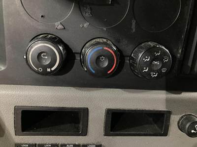 Freightliner Cascadia Heater / AC Temp Control
