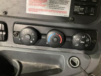 Freightliner Cascadia Heater / AC Temp Control