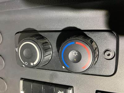 Freightliner Cascadia Heater / AC Temp Control