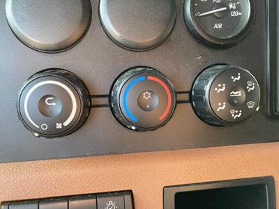 Freightliner Cascadia Heater / AC Temp Control
