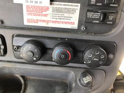 Freightliner Cascadia Heater / AC Temp Control