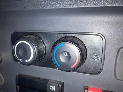 Freightliner Cascadia Heater / AC Temp Control