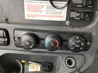 Freightliner Cascadia Heater / AC Temp Control