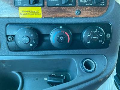 Freightliner Cascadia Heater / AC Temp Control