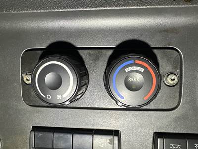 Freightliner Cascadia Heater / AC Temp Control