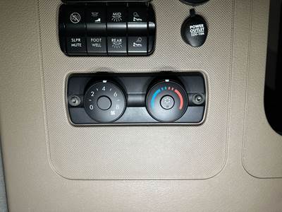 Freightliner Cascadia Heater / AC Temp Control