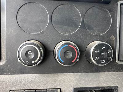 Freightliner Cascadia Heater / AC Temp Control