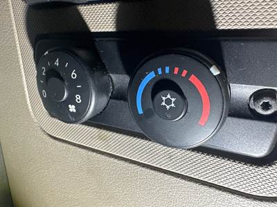 Freightliner Cascadia Heater / AC Temp Control
