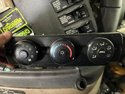 Freightliner Cascadia Heater / AC Temp Control