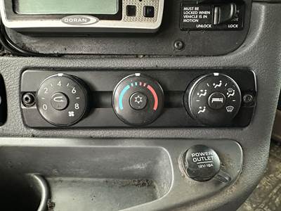 Freightliner Cascadia Heater / AC Temp Control