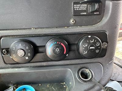 Freightliner Cascadia Heater / AC Temp Control