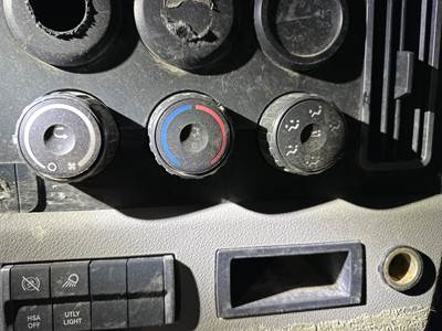 Freightliner Cascadia Heater / AC Temp Control
