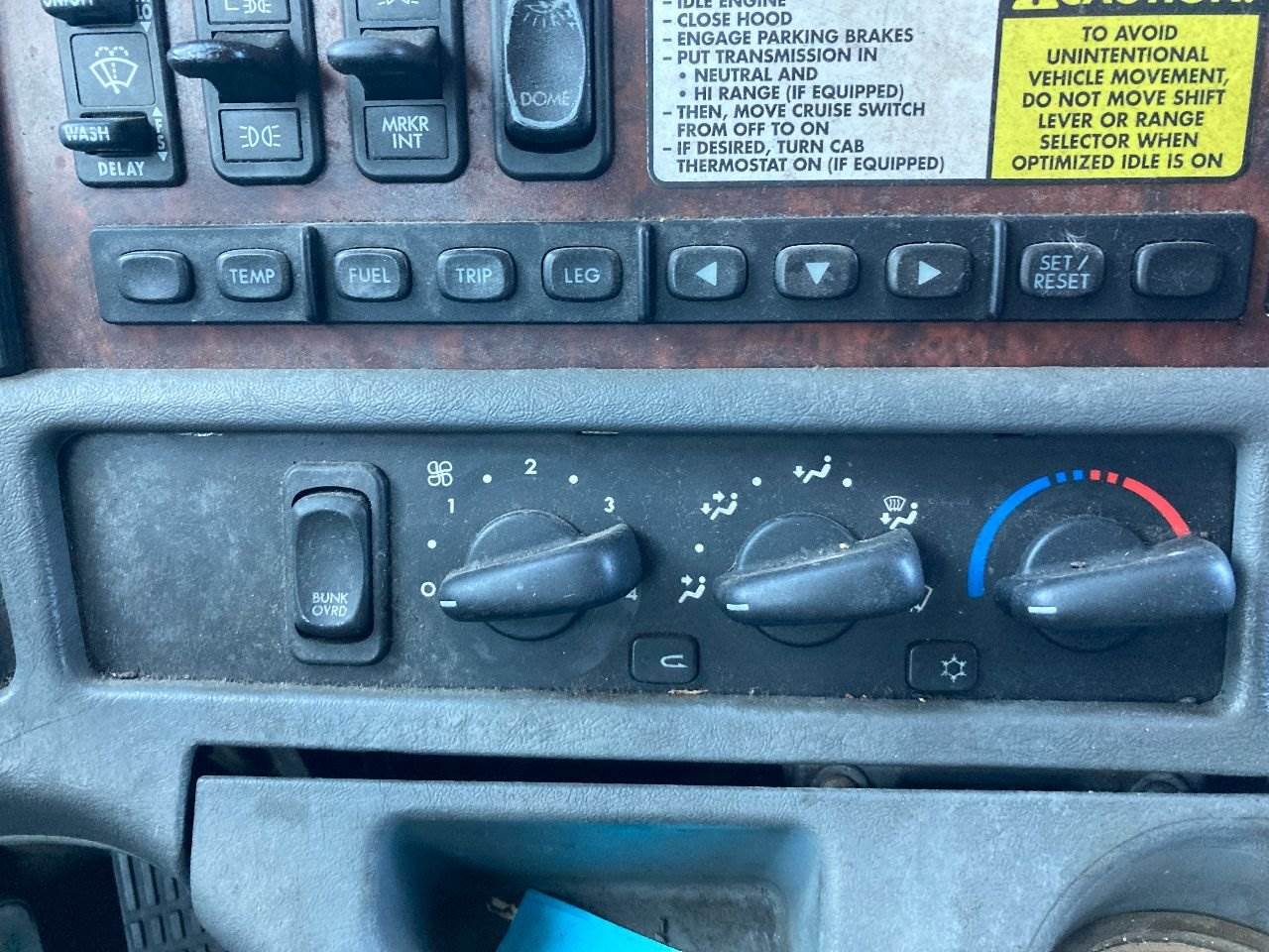 2003 Freightliner Century Class 120 Heater / AC Temp Control for a Freightliner C120 Century For