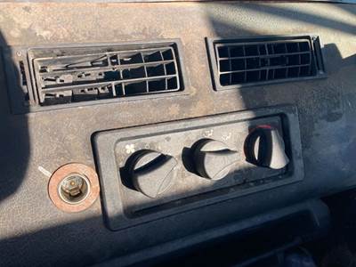 Freightliner FL112 Heater / AC Temp Control
