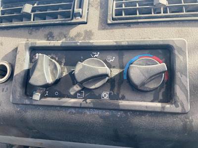 Freightliner FL112 Heater / AC Temp Control