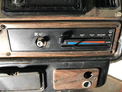 Freightliner FLD112 Heater / AC Temp Control