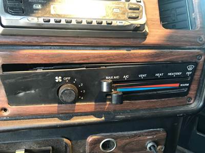 Freightliner FLD120 Heater / AC Temp Control
