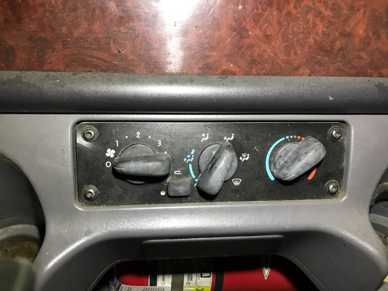 2007 Freightliner M2 106 Heater / AC Temp Control For Sale Kansas