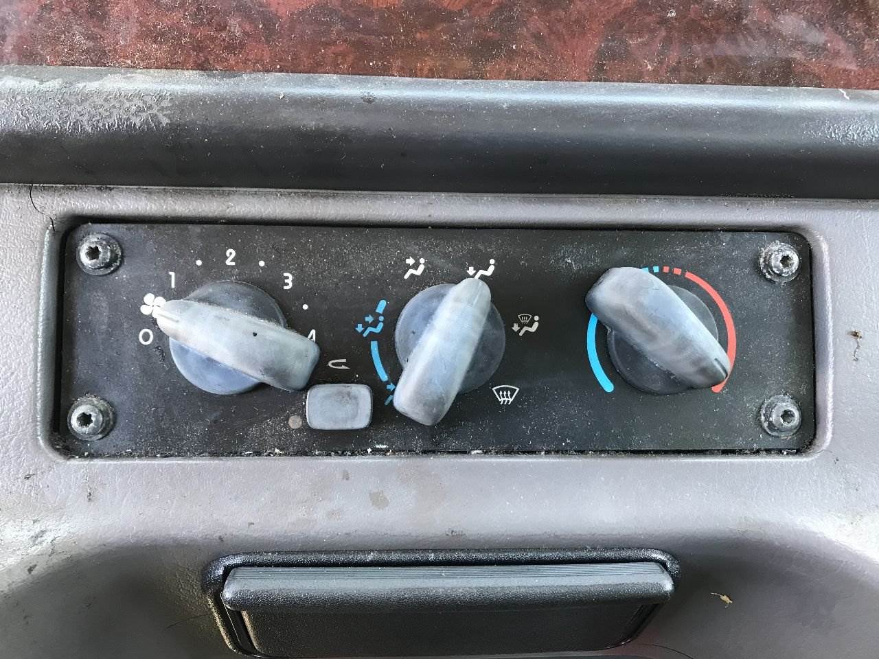 2009 Freightliner M2 106 Heater / AC Temp Control For Sale Kansas