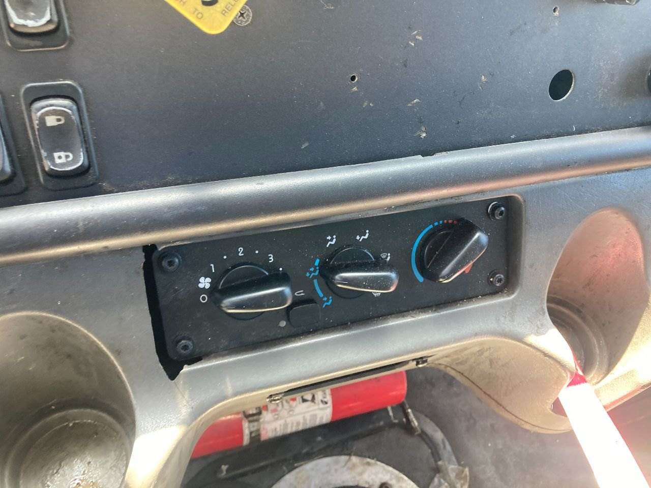 2006 Freightliner M2 106 Heater / AC Temp Control For Sale Kansas