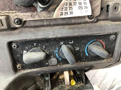 Freightliner M2 106 Heater / AC Temp Control