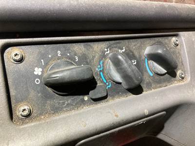 Freightliner M2 106 Heater / AC Temp Control