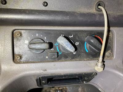 Freightliner M2 106 Heater / AC Temp Control