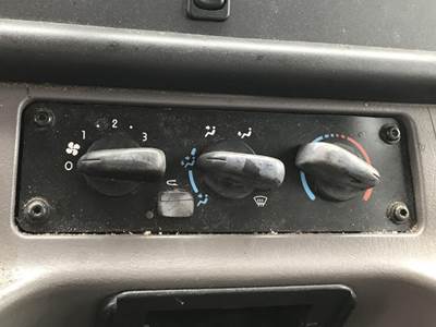 Freightliner M2 106 Heater / AC Temp Control